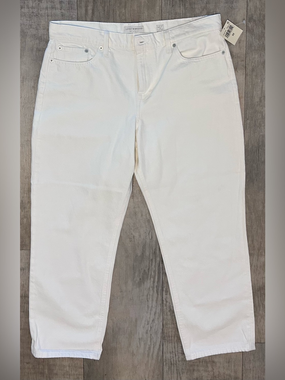 Lucky Brand Women's Sienna Boyfriend Mid-Rise White Crop Jean size 14/32 NWT
